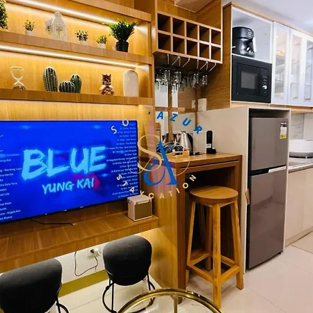 Solazur Staycation Sm Southmall Las Pinas With 100Mbps Netflix Bar Station City Lights View