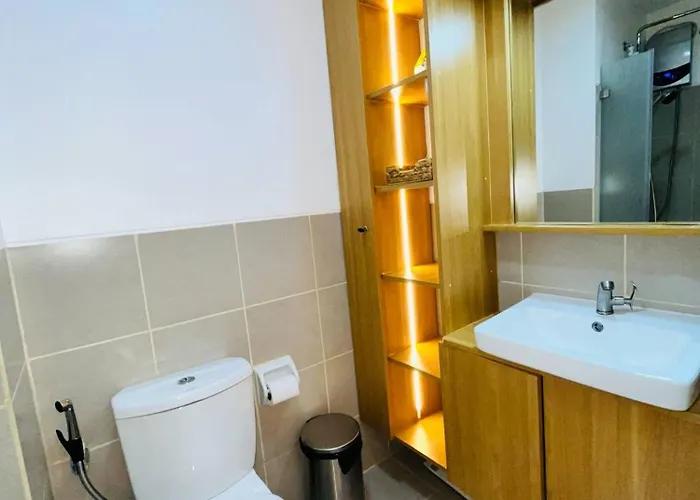 アパートホテル Solazur Staycation Smdc South Residences Pinas With 100mbps Wifi &netflix &bar Station &city Lights View